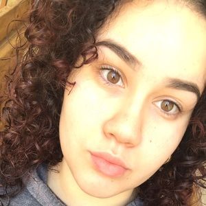 Meet your Posher, Ariel